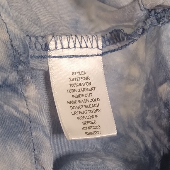 Sanctuary Tie Dye Cropped Tie Front Short Roll Tab Sleeve Collared Top Size S - Picture 5 of 5